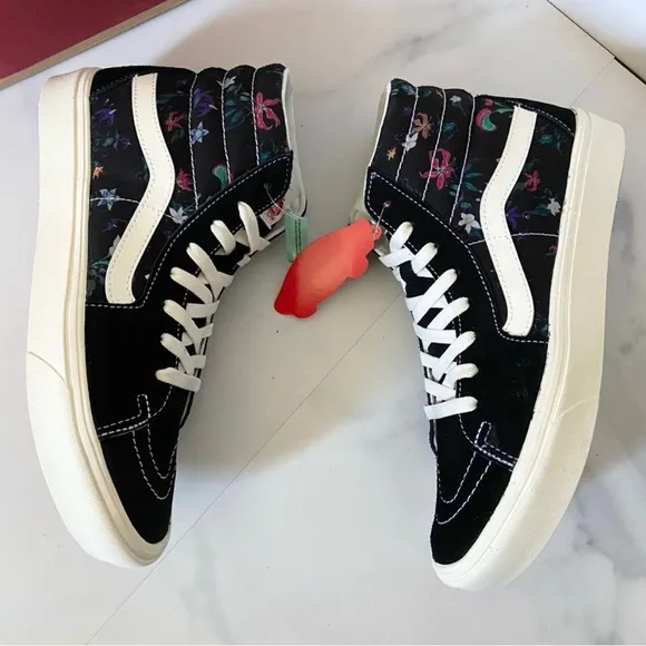 Vans Comfycush SK8-HI 'Black Mens Size 11.0US  Women Size 12.5 US