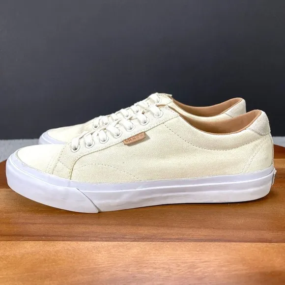 Vans Court Mens Size 8.5 Sneakers Shoes Canvas Marshmallow Ultra Cush