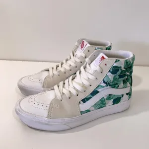 Vans Customs Skate Hi-Tops size women’s 8 Greens and White Leather