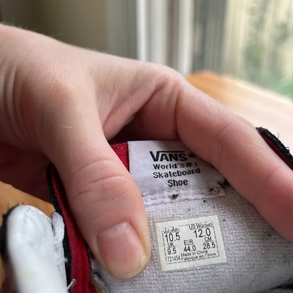 Vans Men SIZE 10.5 International Flags