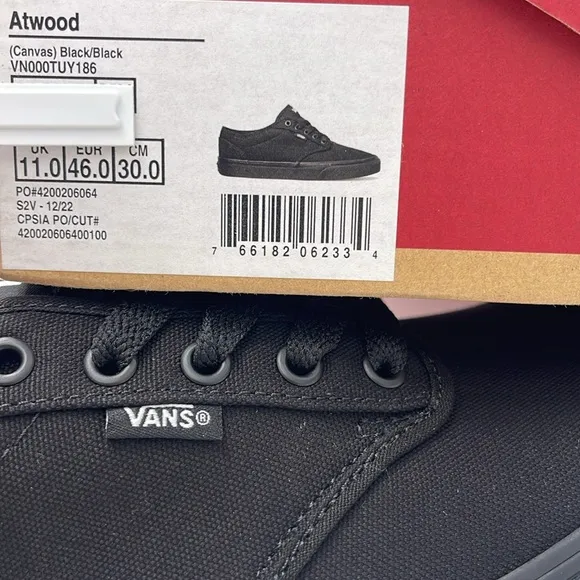 Vans Men's Black Canvas Sneakers Atwood (Canvas) Black/BlackVN000TUY186