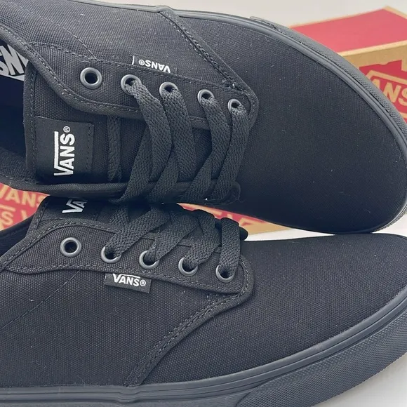Vans Men's Black Canvas Sneakers Atwood (Canvas) Black/BlackVN000TUY186
