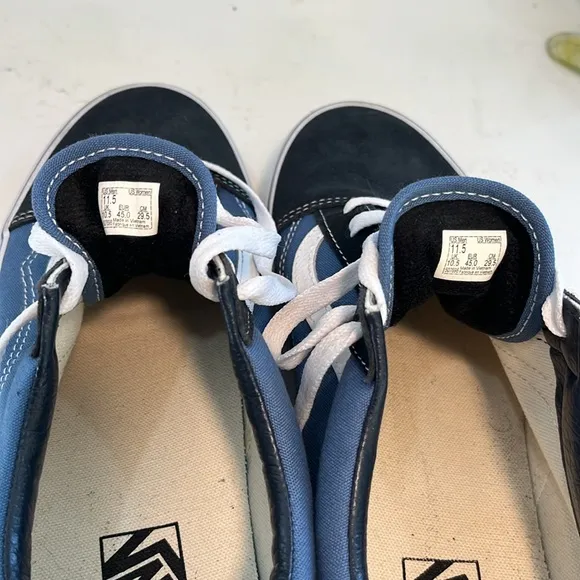 VANS Men's Blue and Black Sneakers size 11.5  #507698 Nearly NEW