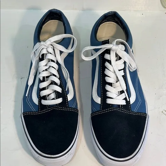 VANS Men's Blue and Black Sneakers size 11.5  #507698 Nearly NEW