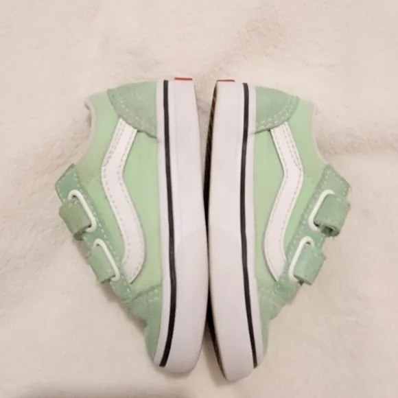 VANS Mint Old Skool white stripe sneakers shoes Size 5 Toddler