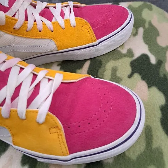 Vans Off The Wall Multi-Color High Top Sneakers Shoes Men 8 Women's 9.5