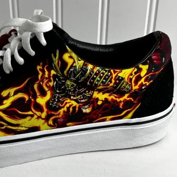 Vans Old Skool Samurai Rising Men's 9 shoes (Black/Red/Flames) sneakers NWT