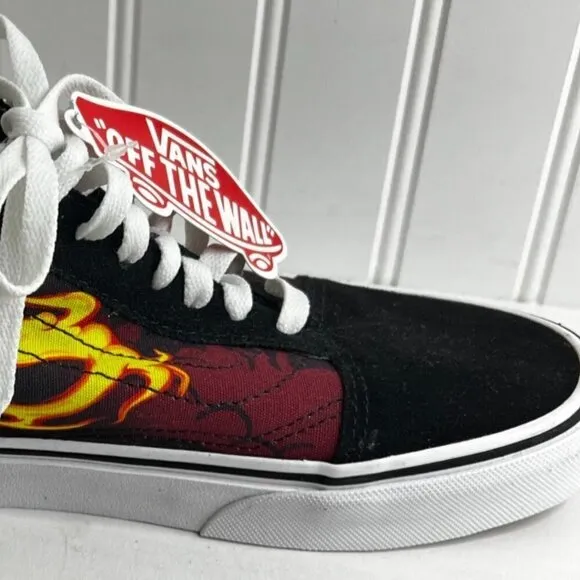 Vans Old Skool Samurai Rising Men's 9 shoes (Black/Red/Flames) sneakers NWT