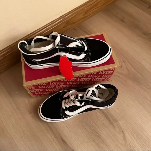 Vans Old Skool School Black White Classic Shoes Suede Canvas Upper  M 4 W 5.5