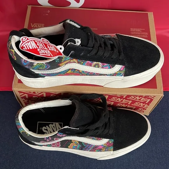 Vans Old SkoolPaisley Bloom BlackVNOA7Q5MBLKWMNS Platforms - sneakers
