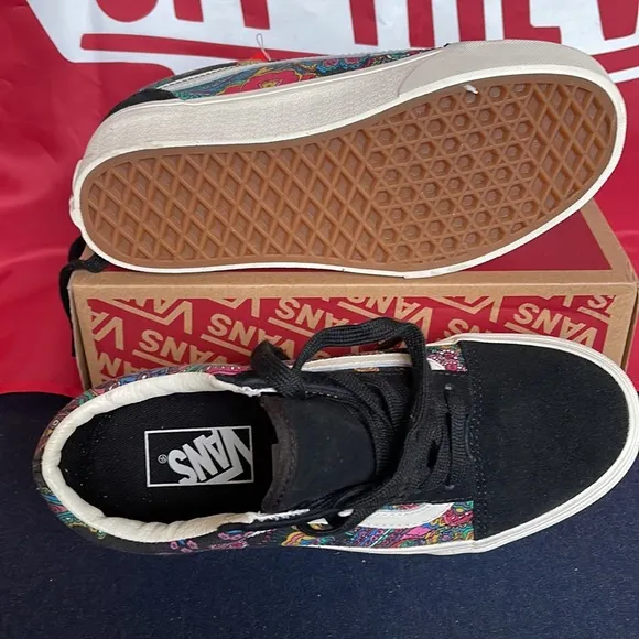 Vans Old SkoolPaisley Bloom BlackVNOA7Q5MBLKWMNS Platforms - sneakers