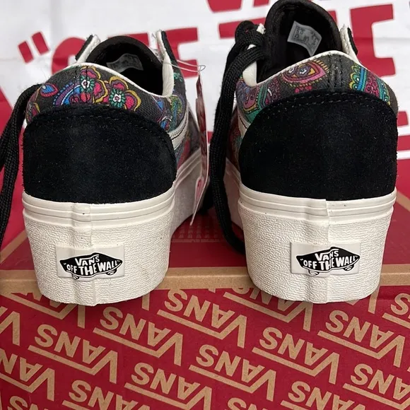 Vans Old SkoolPaisley Bloom BlackVNOA7Q5MBLKWMNS Platforms - sneakers