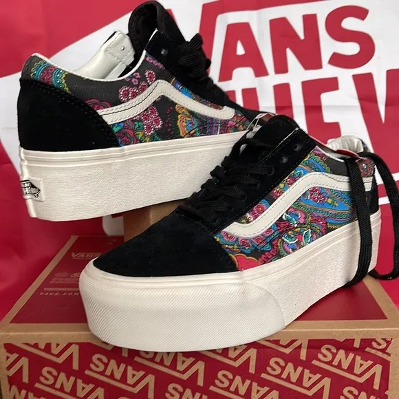 Vans Old SkoolPaisley Bloom BlackVNOA7Q5MBLKWMNS Platforms - sneakers