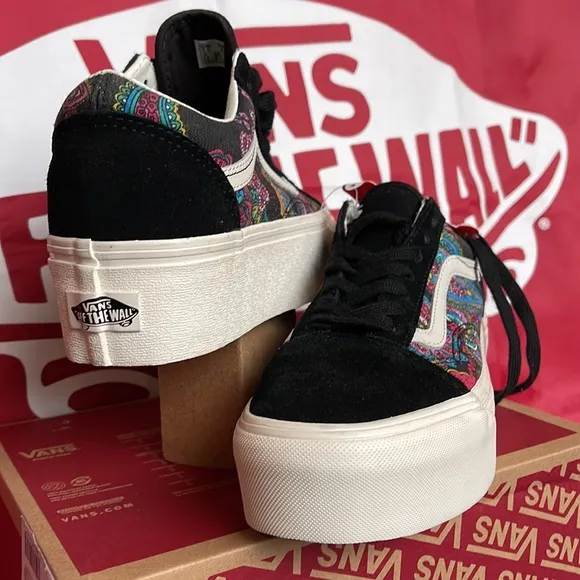 Vans Old SkoolPaisley Bloom BlackVNOA7Q5MBLKWMNS Platforms - sneakers