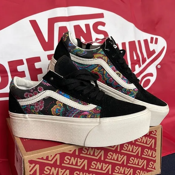 Vans Old SkoolPaisley Bloom BlackVNOA7Q5MBLKWMNS Platforms - sneakers