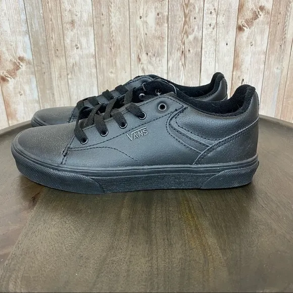 Vans Seldon Sneakers Size 6 Women