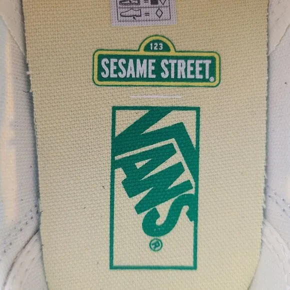 Vans Sneakers Mens Size 9.5 Old Skool Sesame Street TV Show Skate Shoes Low Top