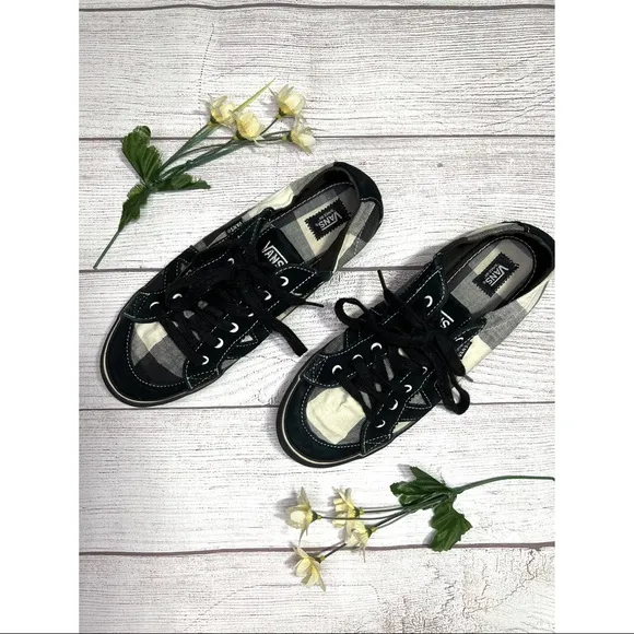 Vans Tory Plaid Black/White Low-Top Shoes