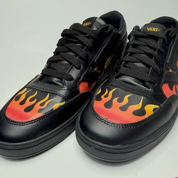 Vans Varix WC Black Flame Sneakers Size 10 Mens Leather Skate Shoes Fire Graphic