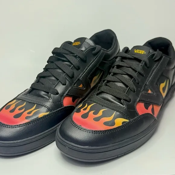 Vans Varix WC Black Flame Sneakers Size 10 Mens Leather Skate Shoes Fire Graphic