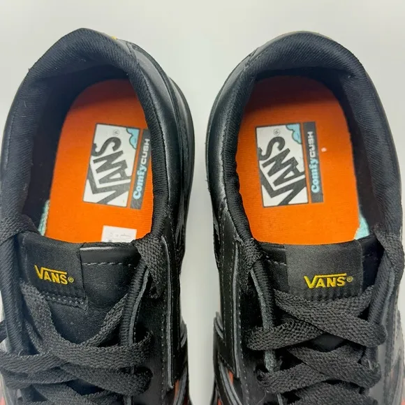 Vans Varix WC Black Flame Sneakers Size 10 Mens Leather Skate Shoes Fire Graphic