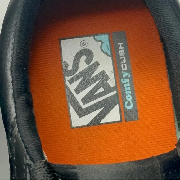 Vans Varix WC Black Flame Sneakers Size 10 Mens Leather Skate Shoes Fire Graphic