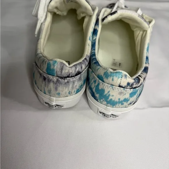 Vans Women's Blue and Black Patterned Shoes