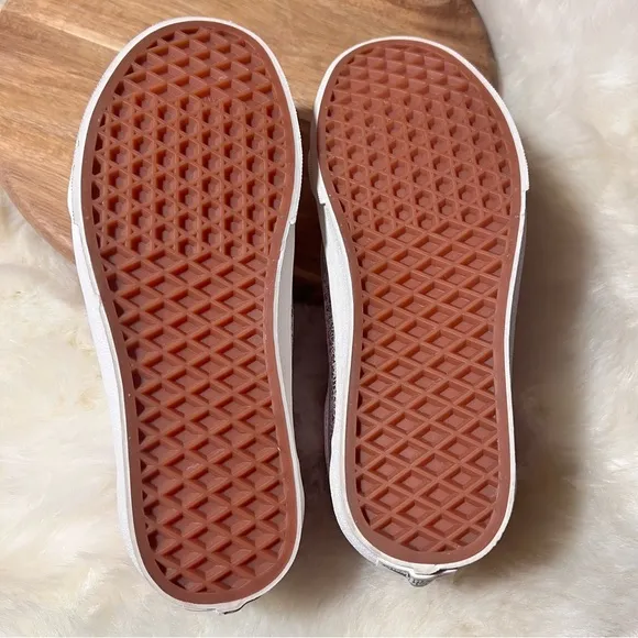 Vans Women's Metallic Lilac Lace Sneakers Size 7