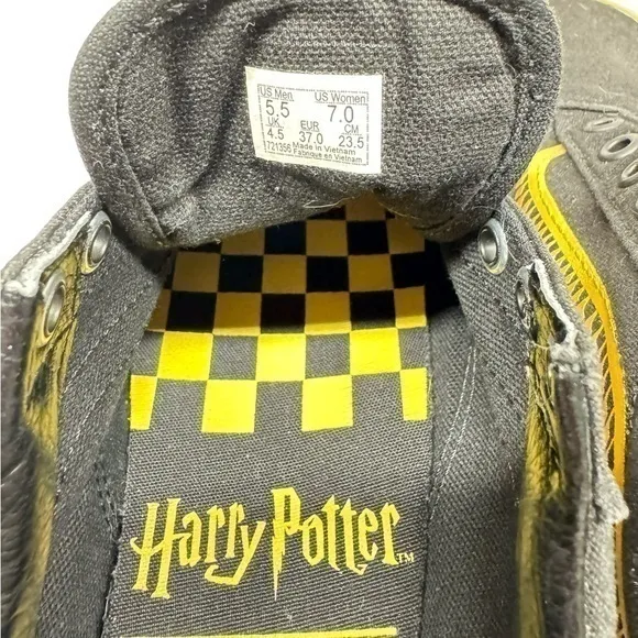 Vans x Harry Potter Golden Snitch Old Skool Shoes (Men 5.5 |‎ Women 7)