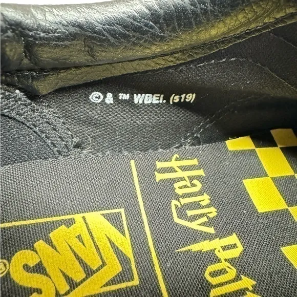Vans x Harry Potter Golden Snitch Old Skool Shoes (Men 5.5 |‎ Women 7)