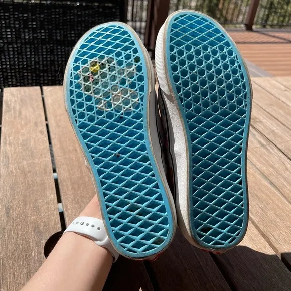 Vans x Spongebob Authentic Airbrush Sneakers Limited Edition