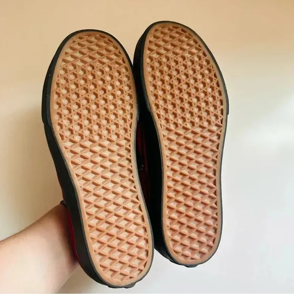 Vans Customized Slip Ons With Smokinhot VaporsWritten On The Back Of The Shoes