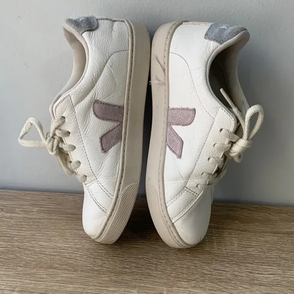 Veja girls White Sneakers size 2