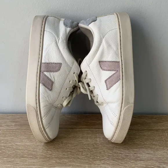 Veja girls White Sneakers size 2