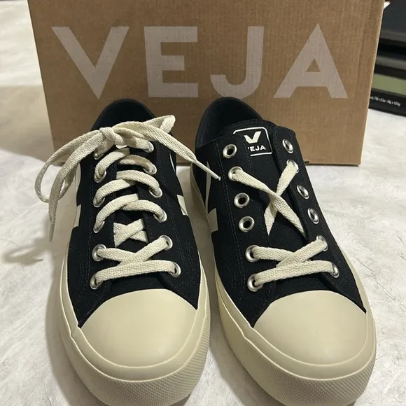 VEJA WATA II Low Canvas Sneakers Shoes Black
