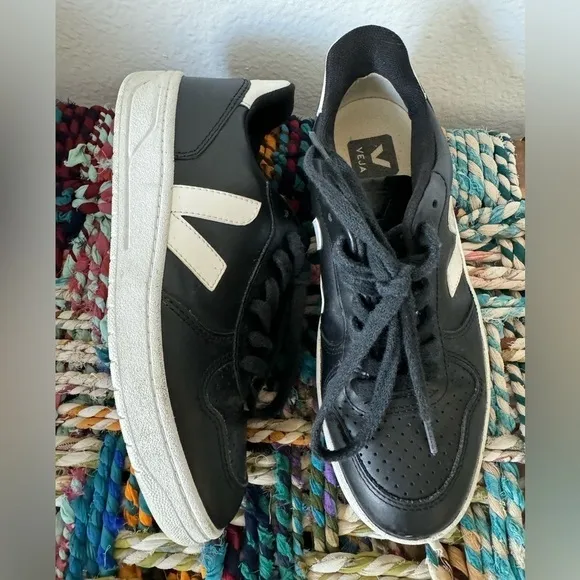 Veja Women's Black Campo Leather Sneakers Shoes