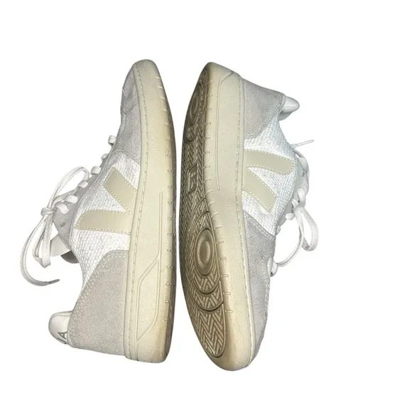 Veja womens v-10 B-MESH WHITE lace up sneaker size 10 Tenniscore natural Pierre