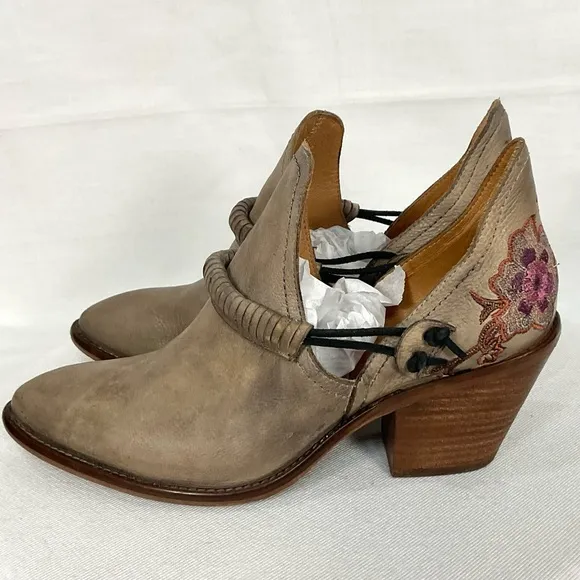 Vera Cruz Estrada embroidered boots rustic satin gray Sz 40 Sundance Veracruz