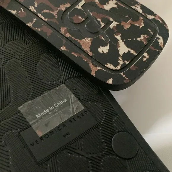 VERONICA BEARD Analee Leopard Print Sandals - NWOT