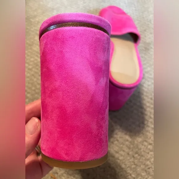 Veronica Beard Dessie Platform Sandals in Fuchsia