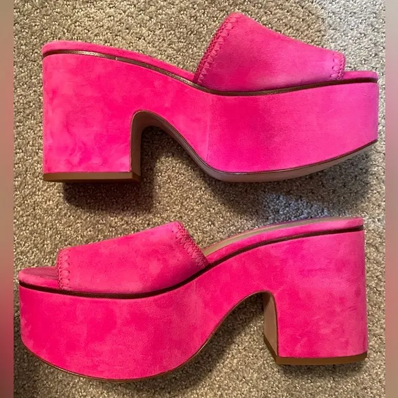 Veronica Beard Dessie Platform Sandals in Fuchsia