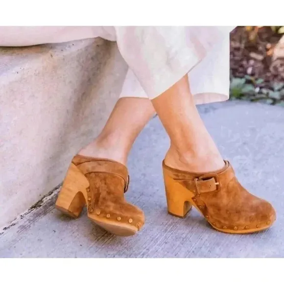 Veronica Beard Size 9.5M Women's Dacey Clogs Suede Studded Shoes Pecan Brown
