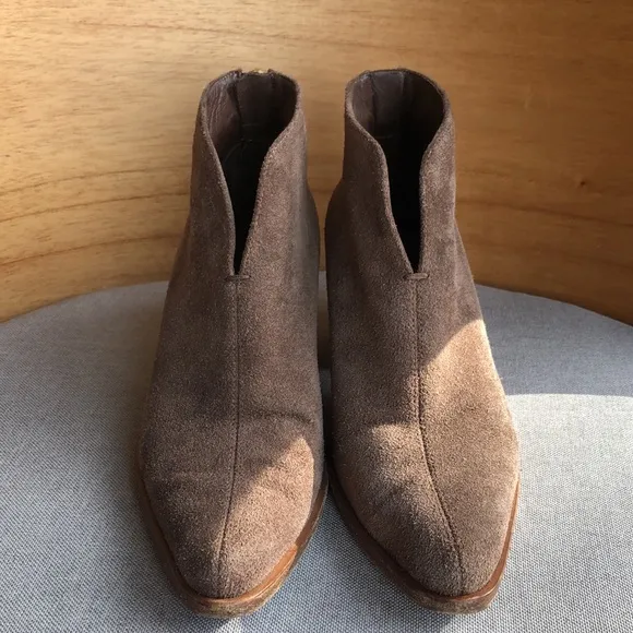 Vince Brown Suede Leather Booties