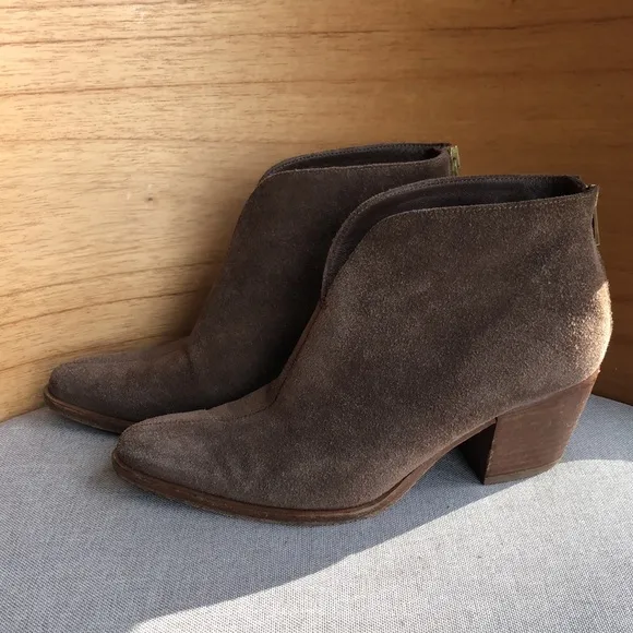Vince Brown Suede Leather Booties