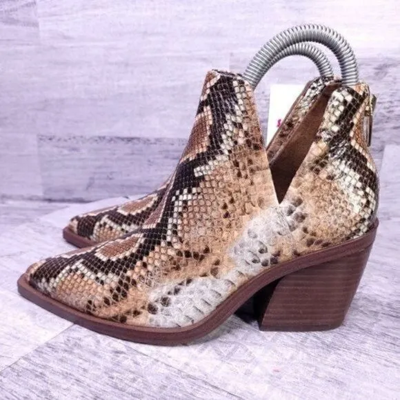Vince Camuto Bibeste Snake Print V Cut Leather Ankle Boot Brown Women's sz 6.5