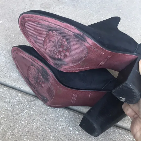 Vince Camuto Black leather shoes Sz 9.5