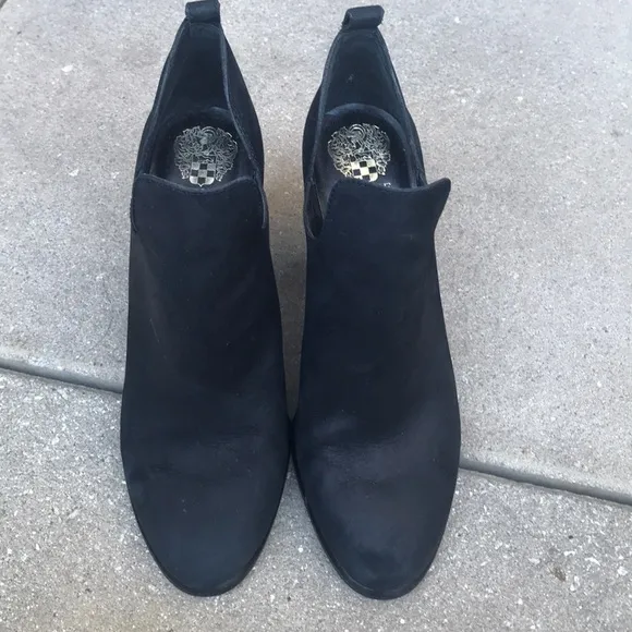 Vince Camuto Black leather shoes Sz 9.5