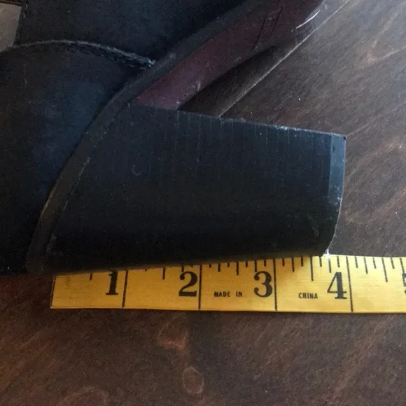 Vince Camuto Black leather shoes Sz 9.5