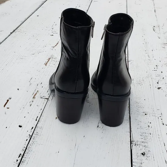 Vince Camuto Rinvalla Leather Stacked Heel Booties Women Black Sz 7.5 WORN ONCE