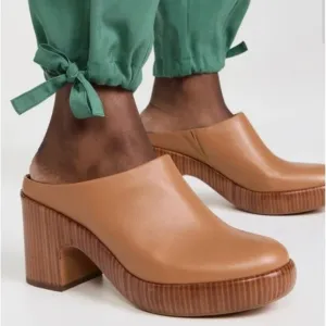 Vince Navina Clogs Brow Leather Tan Brown Heeled Mules Wood Platform 8
